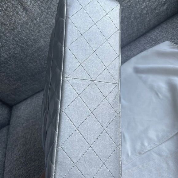 Chanel Silver Large Lambskin Flap Shoulder Bag- 100% Authentic & Rare - Picture 11 of 14